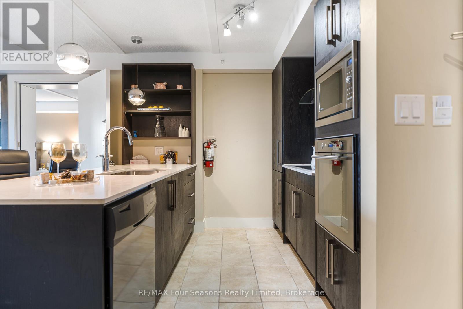 3411/3413 - 9 Harbour Street E, Collingwood, Ontario  L9Y 5C5 - Photo 7 - S12873526