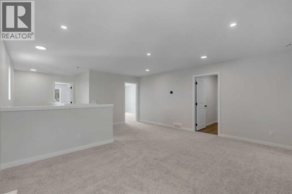 108 Creekview Manor Sw, Calgary, Alberta  T2X 4Y1 - Photo 21 - A2271874