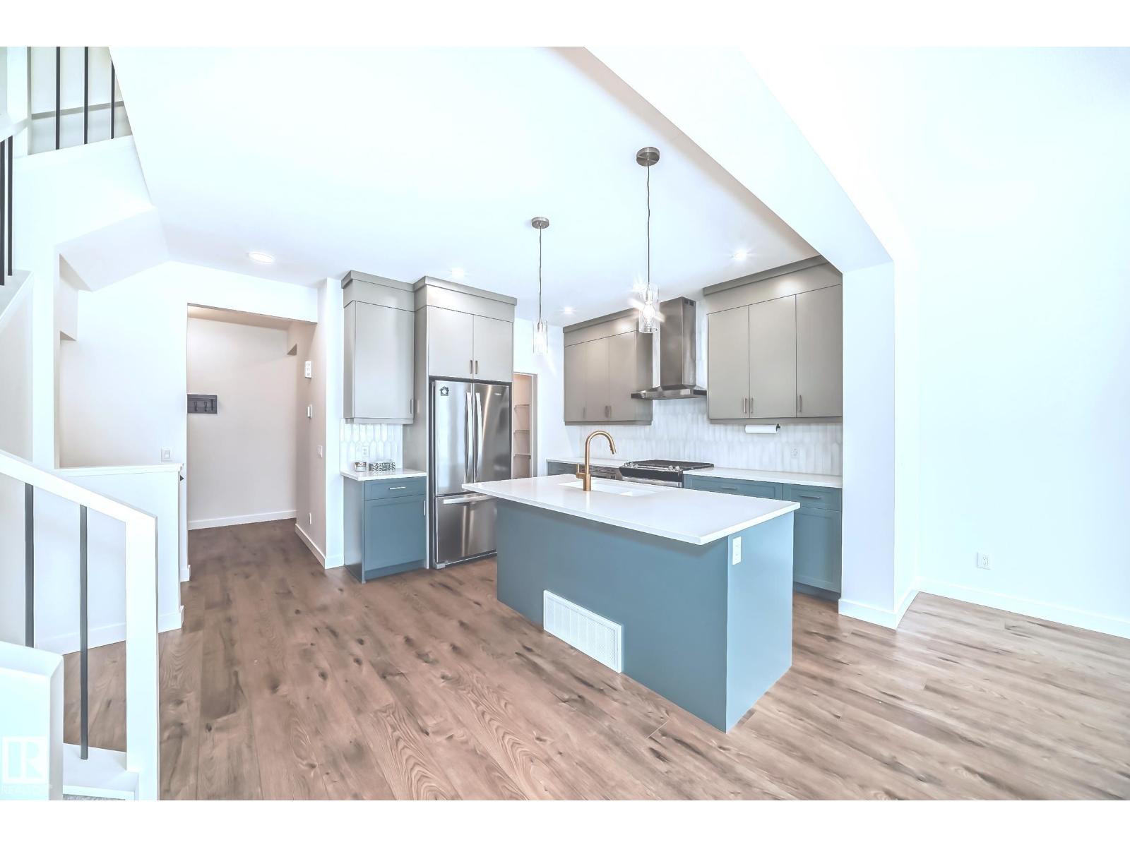 2896 Coughlan Green Gr Sw, Edmonton, Alberta  T6W 4B2 - Photo 3 - E4476518