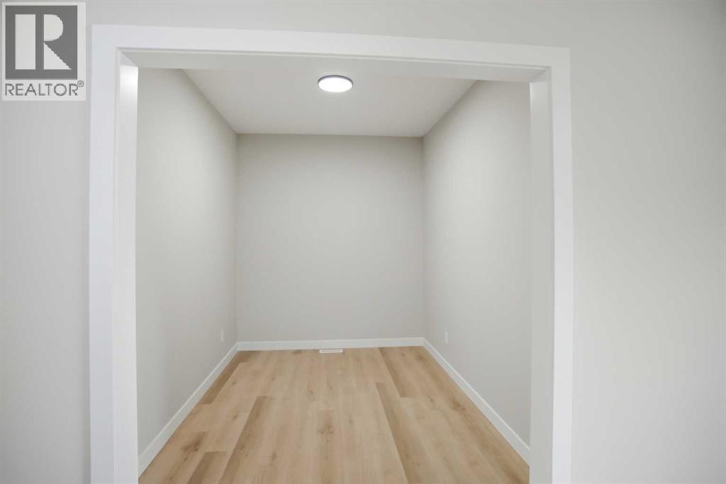 109 Corner Glen Green Ne, Calgary, Alberta  T3N 2P7 - Photo 6 - A2291705