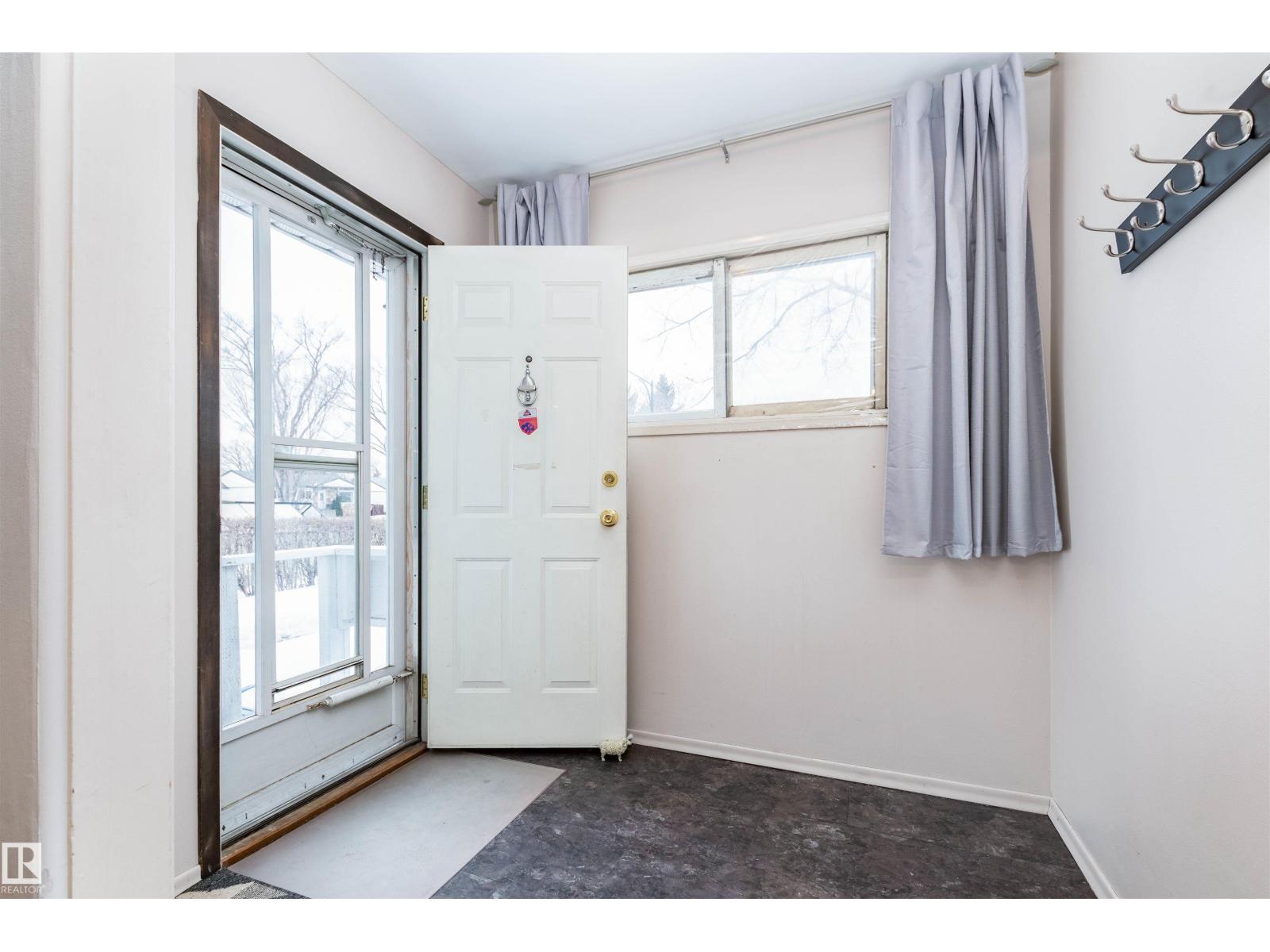 13512 124a Av Nw, Edmonton, Alberta  T5L 3B5 - Photo 2 - E4476959