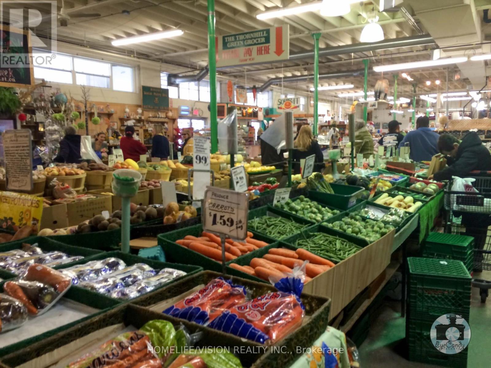 Unit A - 7509 Yonge Street, Markham (Thornhill), Ontario  L3T 2E9 - Photo 4 - N12873538