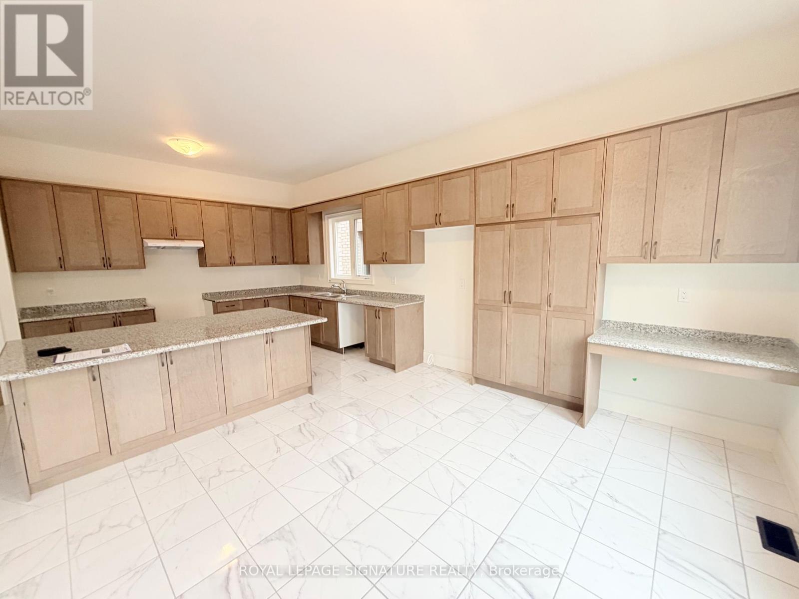 8 Art Leech Drive, Richmond Hill, Ontario  L4E 3R9 - Photo 37 - N12686580