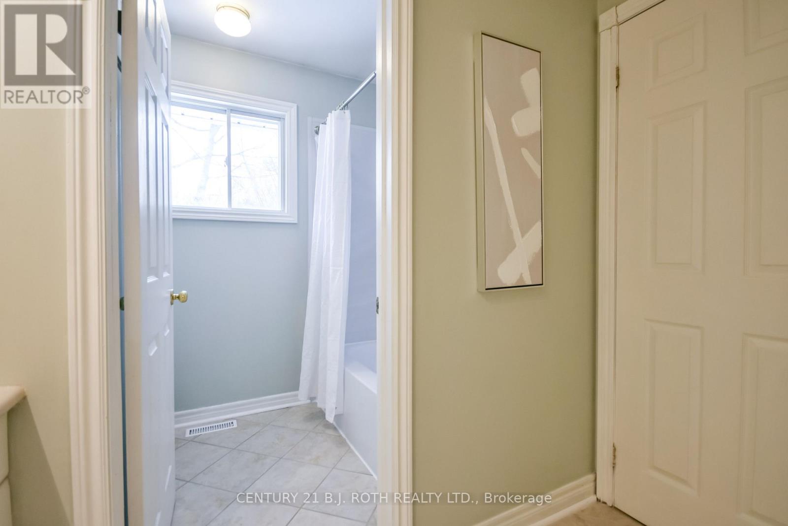 3861 East Street E, Innisfil, Ontario  L9S 2L9 - Photo 12 - N12871044