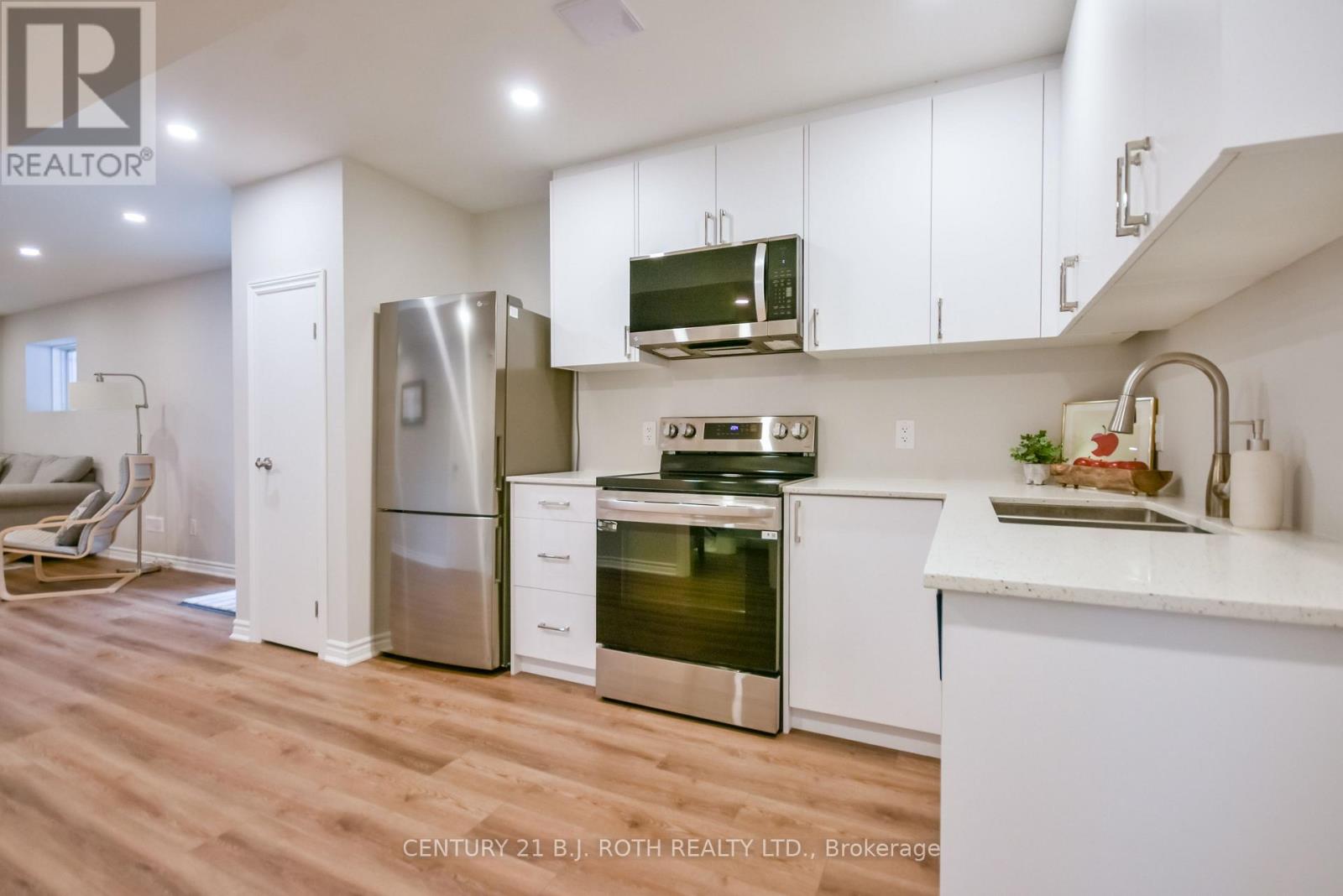 3861 East Street E, Innisfil, Ontario  L9S 2L9 - Photo 17 - N12871044