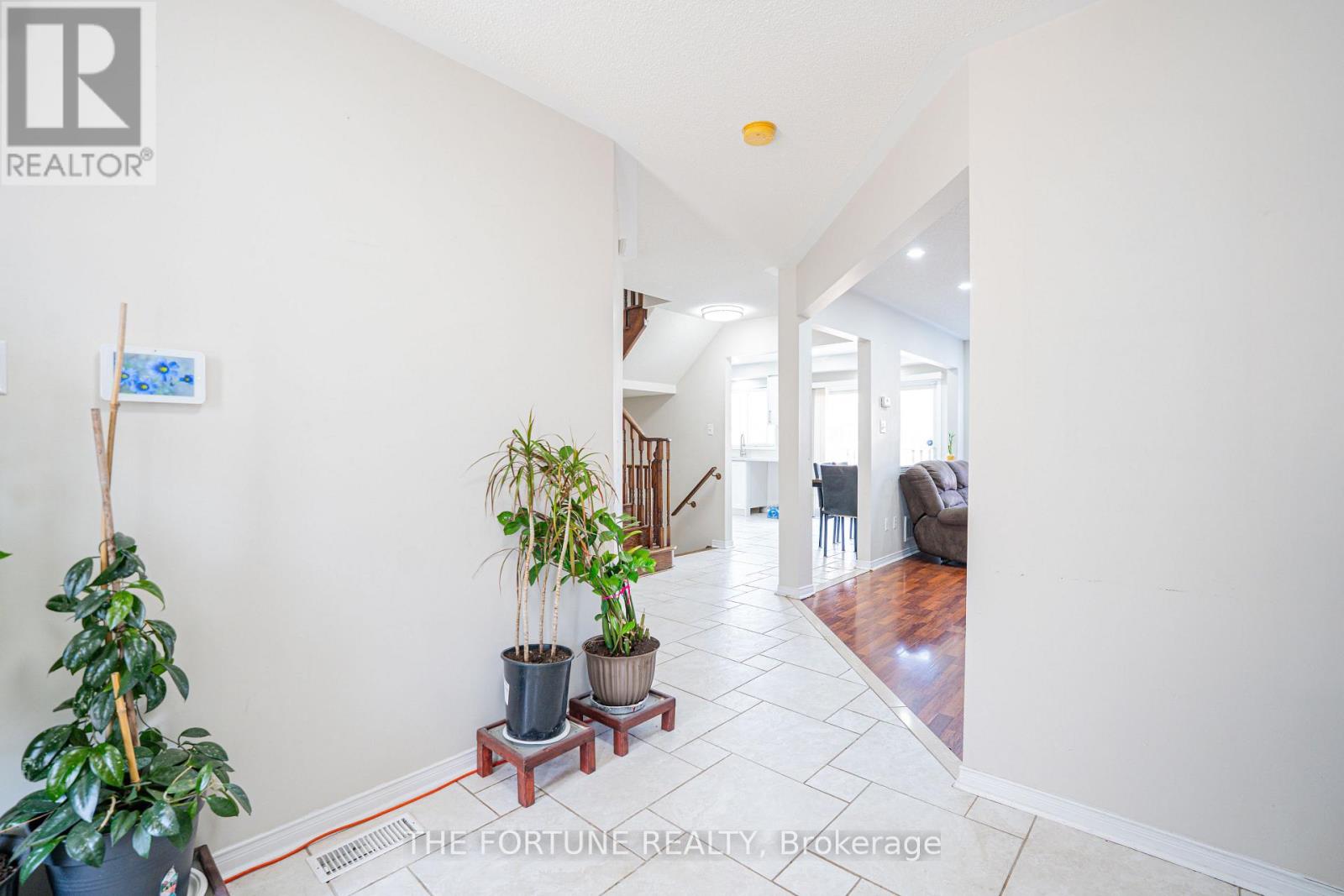 27 Hiberton Crescent, Brampton, Ontario  L7A 3E2 - Photo 8 - W12873576