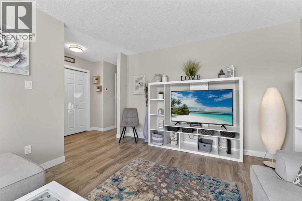 112 Iroquois Crescent W, Lethbridge, Alberta  T1K 5J4 - Photo 7 - A2287594