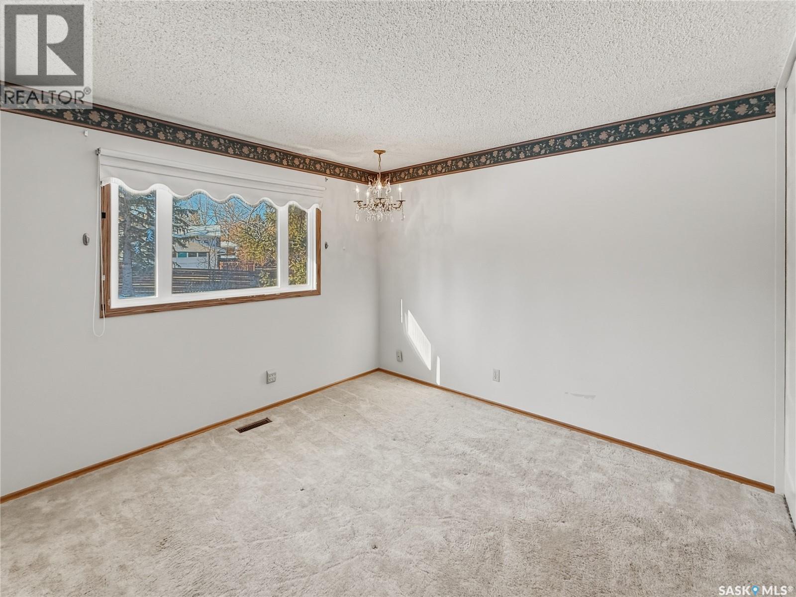 264 Hayes Drive, Swift Current, Saskatchewan  S9H 4H1 - Photo 9 - SK029901