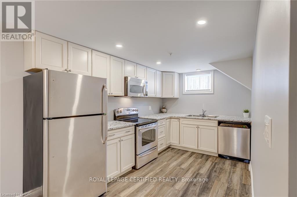 54 Duncombe Drive, Hamilton, Ontario  L9A 2G2 - Photo 19 - X12873524