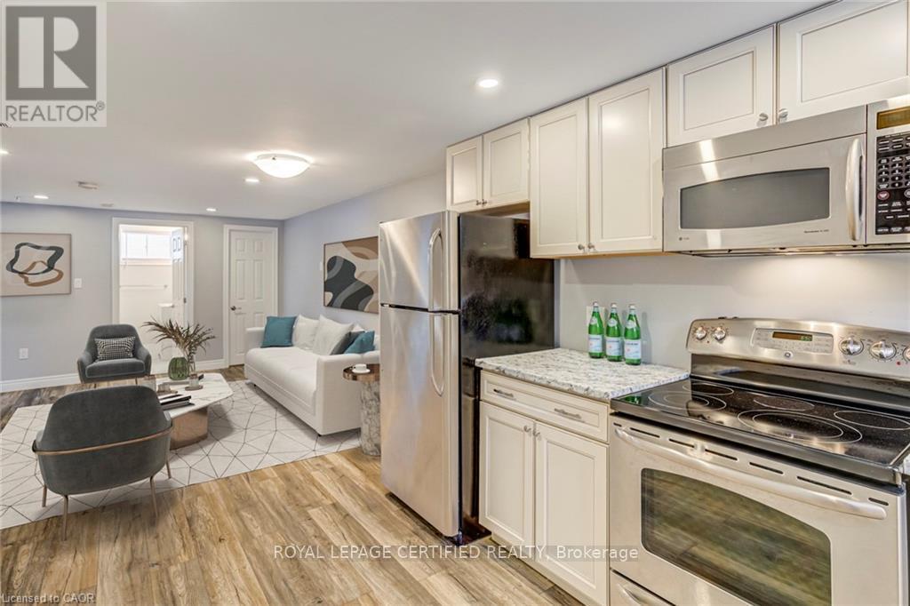 54 Duncombe Drive, Hamilton, Ontario  L9A 2G2 - Photo 20 - X12873524