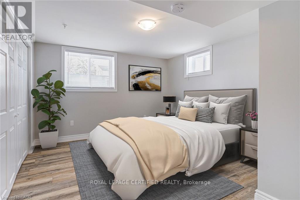 54 Duncombe Drive, Hamilton, Ontario  L9A 2G2 - Photo 21 - X12873524