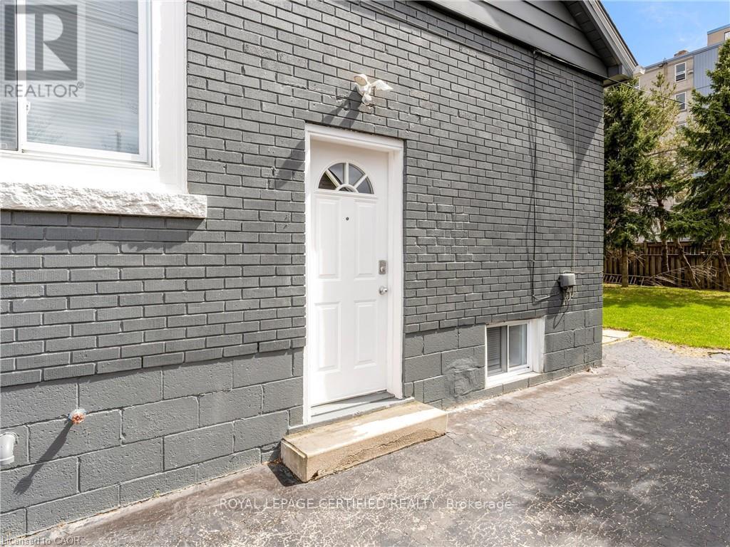 54 Duncombe Drive, Hamilton, Ontario  L9A 2G2 - Photo 26 - X12873524