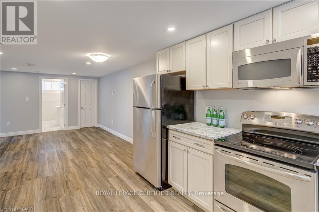 54 Duncombe Drive, Hamilton, Ontario  L9A 2G2 - Photo 37 - X12873524