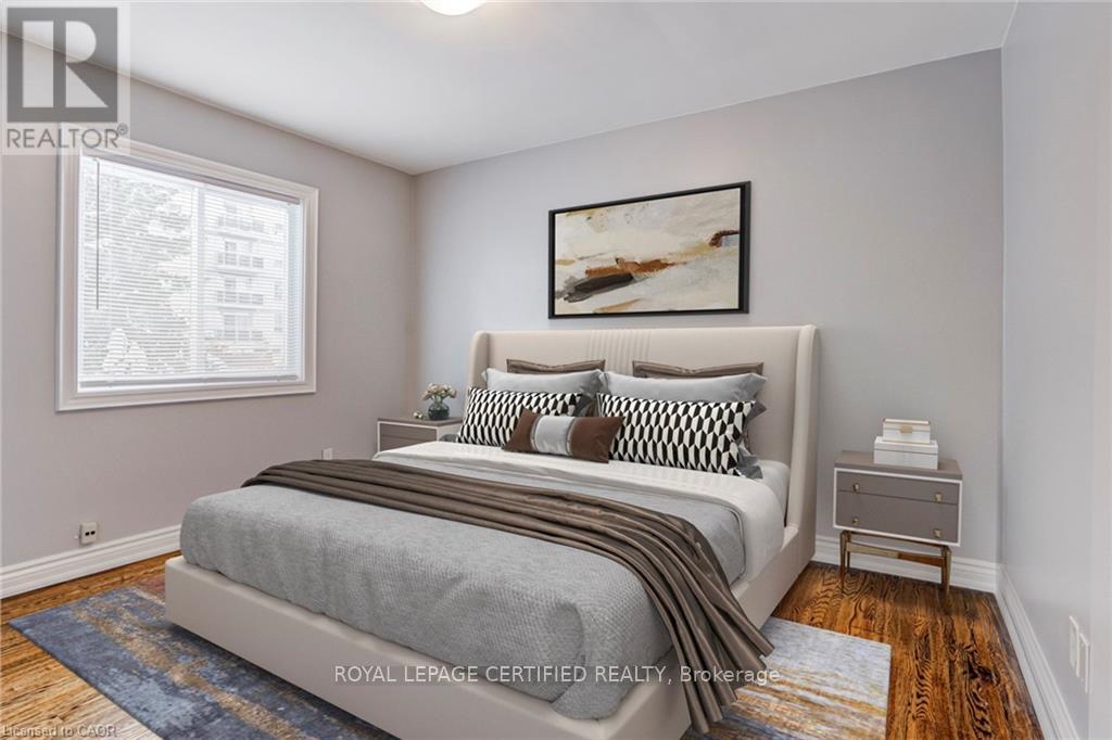 54 Duncombe Drive, Hamilton, Ontario  L9A 2G2 - Photo 8 - X12873524