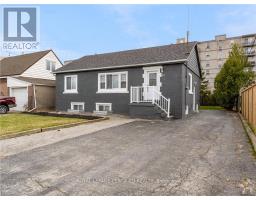 54 DUNCOMBE DRIVE, Hamilton, Ontario