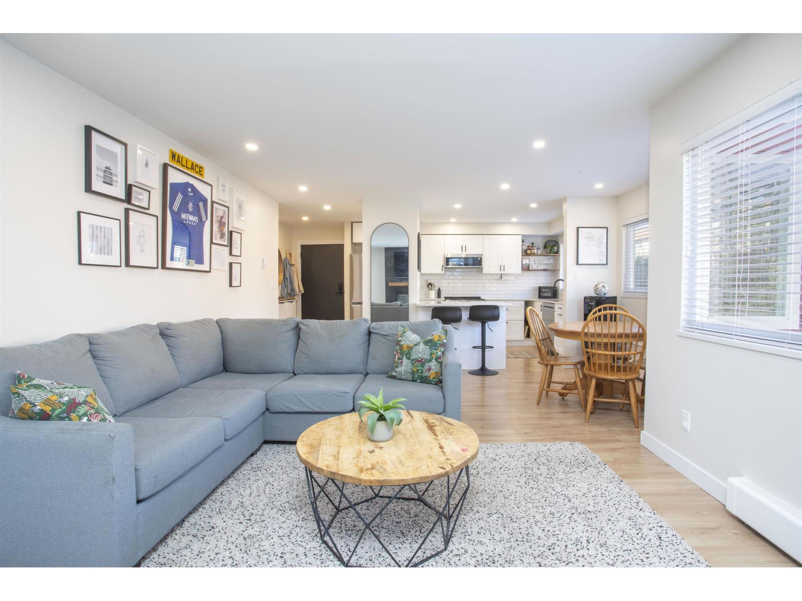 Listing Picture 6 of 37 : 202 1381 MARTIN STREET, White Rock - 魯藝地產 Yvonne Lu Group - MLS Medallion Club Member