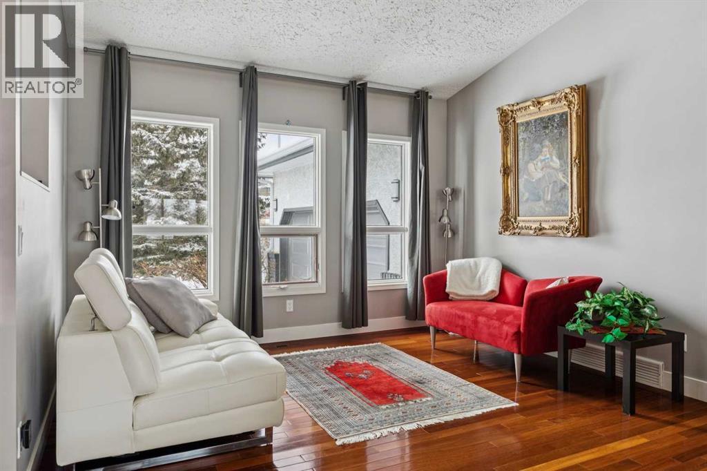 231 Scimitar Bay Nw, Calgary, Alberta  T3L 1L8 - Photo 3 - A2289733