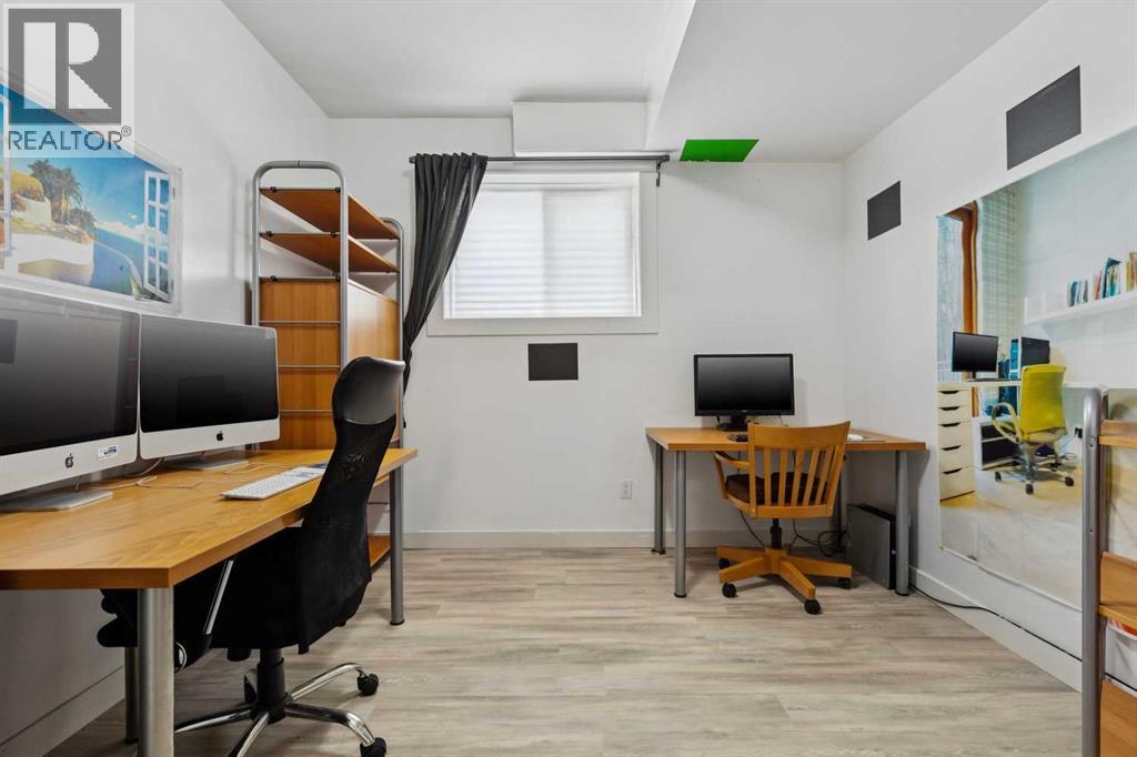 231 Scimitar Bay Nw, Calgary, Alberta  T3L 1L8 - Photo 30 - A2289733