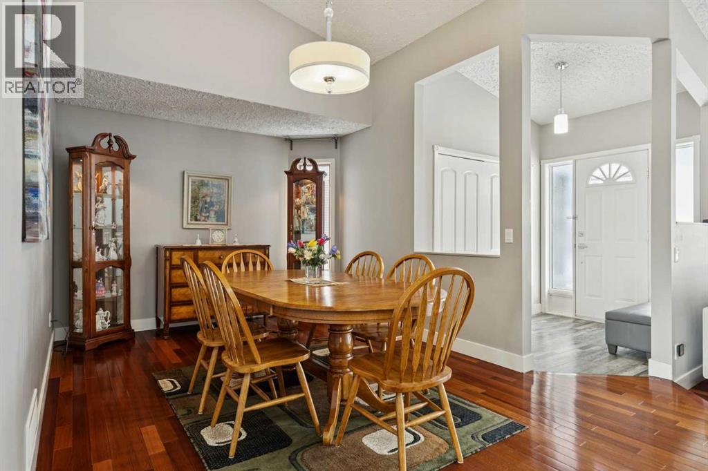 231 Scimitar Bay Nw, Calgary, Alberta  T3L 1L8 - Photo 5 - A2289733