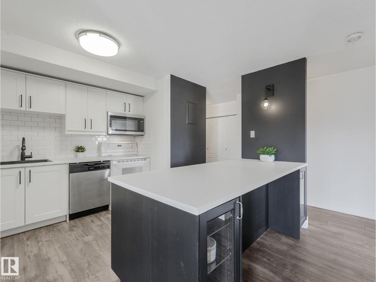 #1001 9929 113 St Nw, Edmonton, Alberta  T5K 2N9 - Photo 10 - E4476964