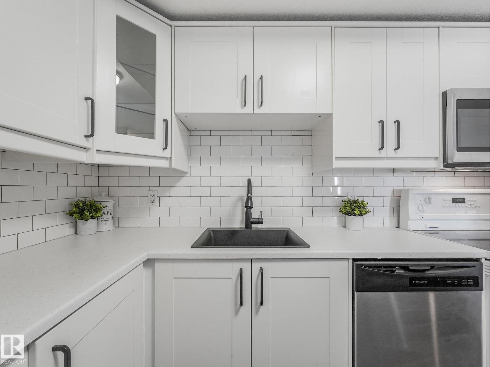 #1001 9929 113 St Nw, Edmonton, Alberta  T5K 2N9 - Photo 12 - E4476964