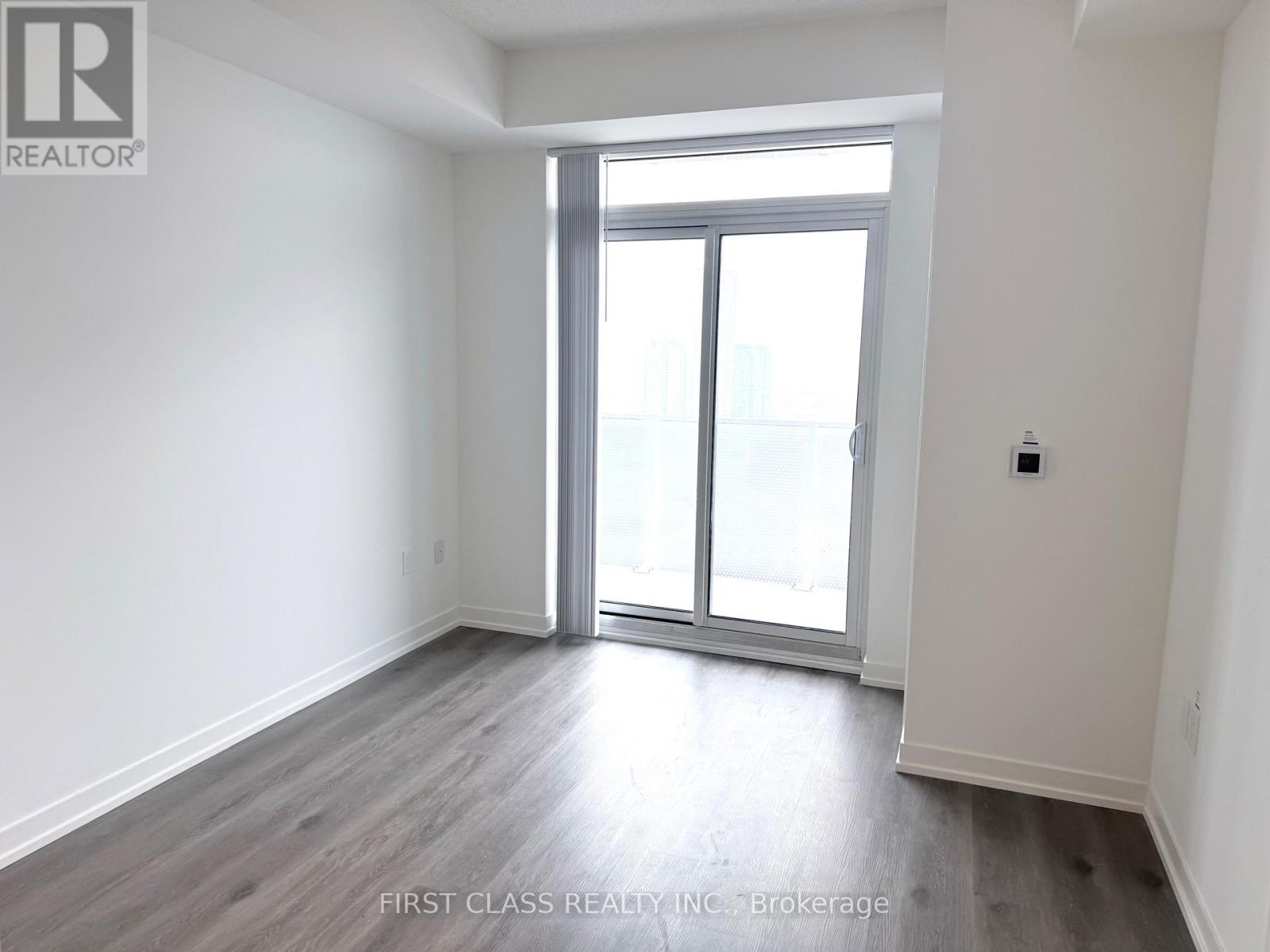 4209 - 28 Interchange Way, Vaughan, Ontario  L4K 0P8 - Photo 4 - N12857544