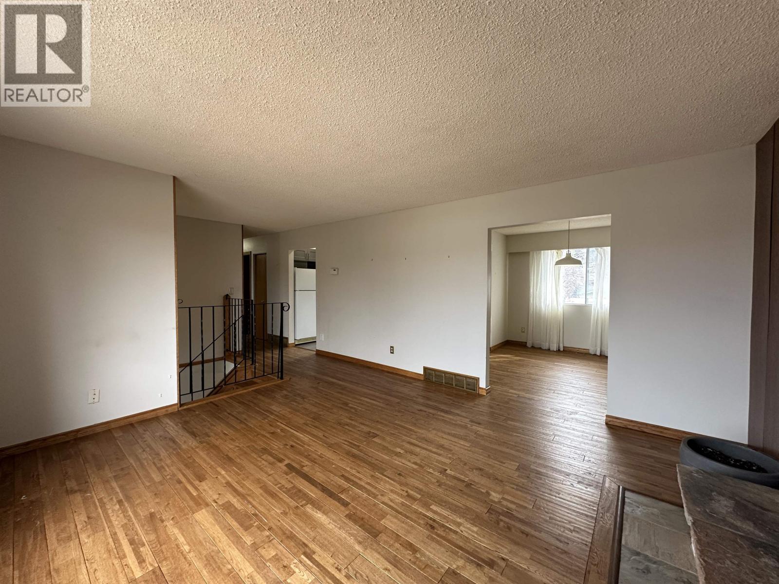 391 N Birch Avenue, 100 Mile House, British Columbia  V0K 2E0 - Photo 13 - R3096427