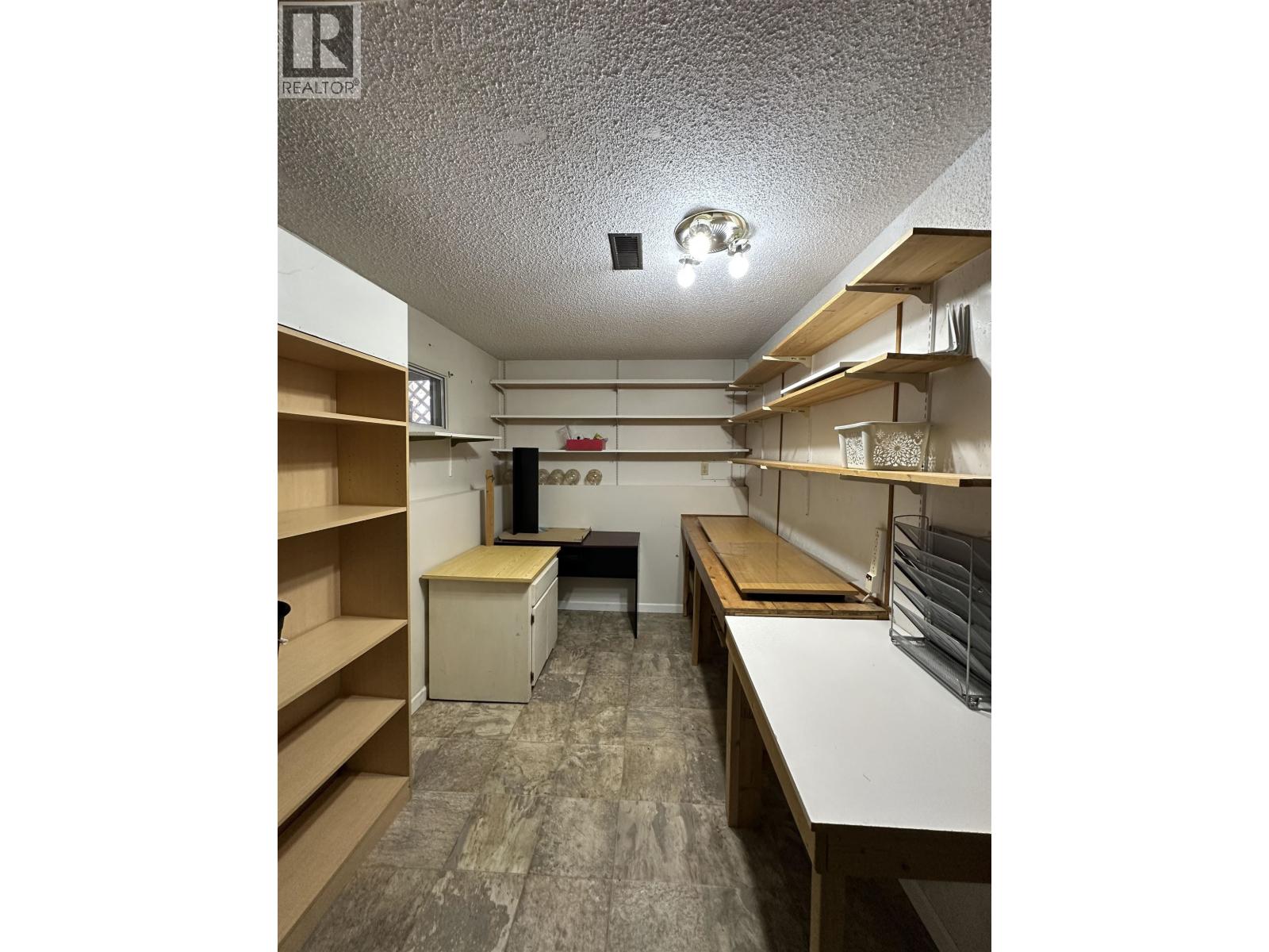 391 N Birch Avenue, 100 Mile House, British Columbia  V0K 2E0 - Photo 24 - R3096427