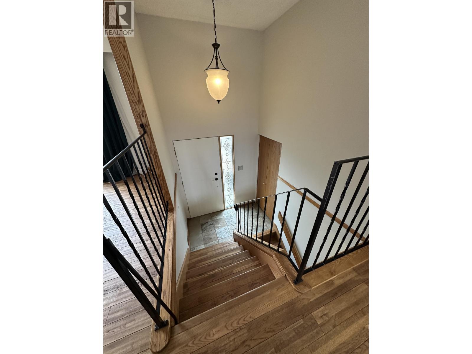 391 N Birch Avenue, 100 Mile House, British Columbia  V0K 2E0 - Photo 18 - R3096427