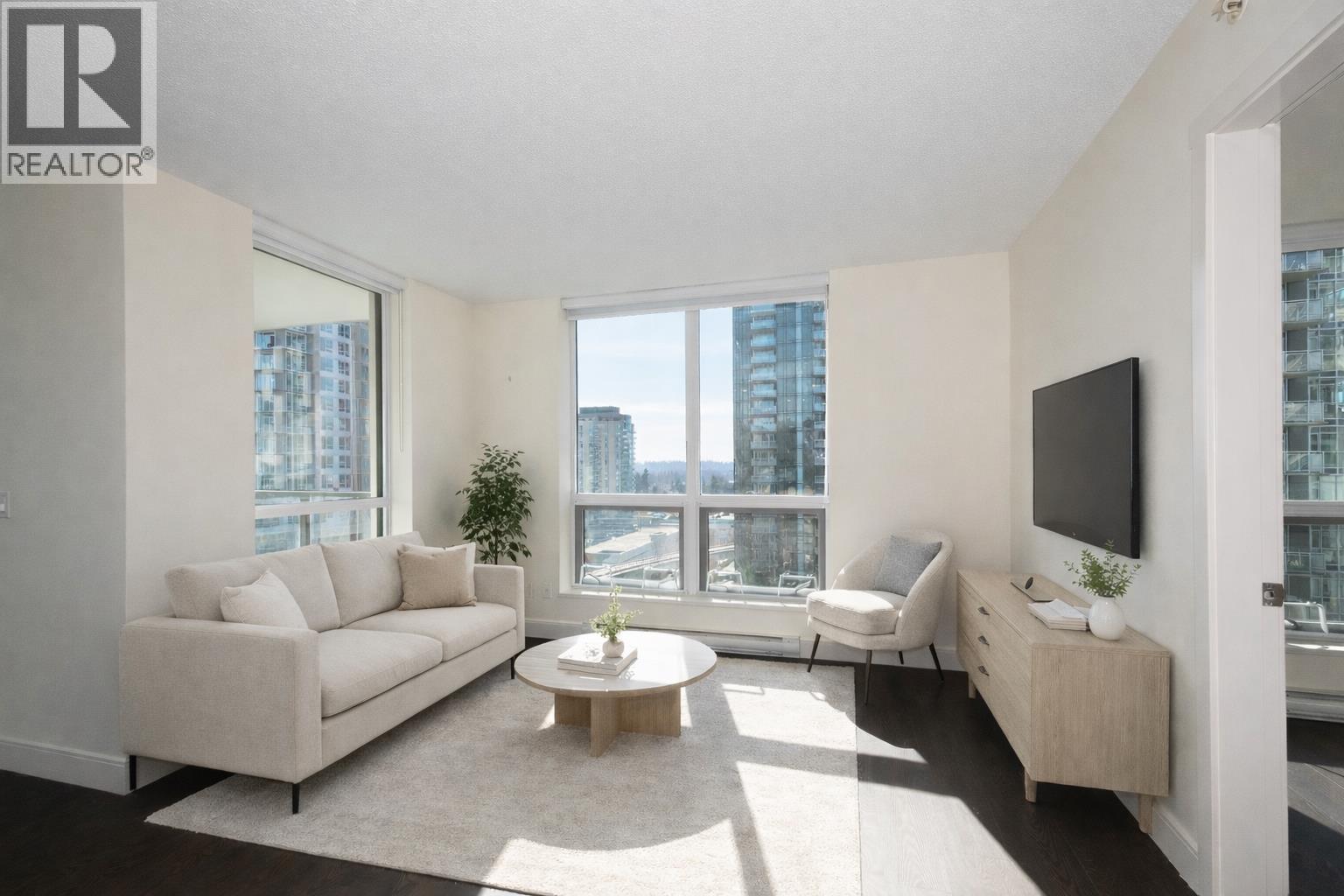 1205 3007 Glen Drive, Coquitlam, British Columbia  V3B 0L8 - Photo 2 - R3097596