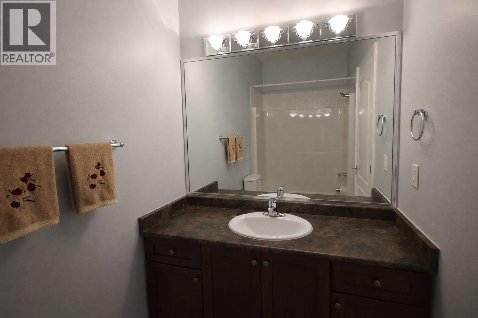 3011 South Main Street Unit# 101, Penticton, British Columbia  V2A 5J7 - Photo 9 - 10379107