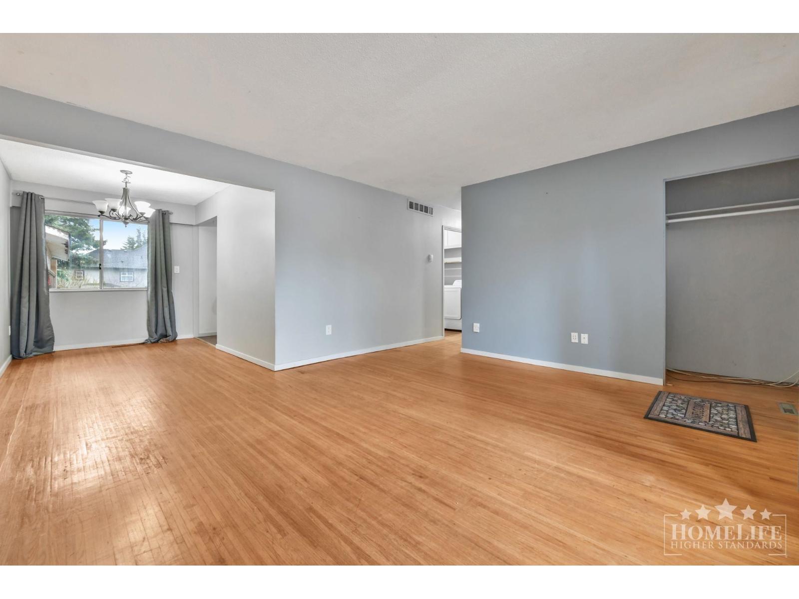 House 1746 156 Street, Surrey, British Columbia  V4A 4T1 - Photo 4 - R3099045