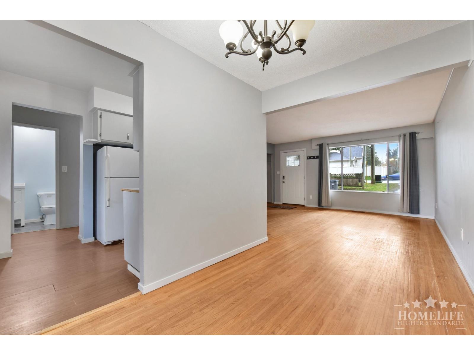 House 1746 156 Street, Surrey, British Columbia  V4A 4T1 - Photo 5 - R3099045