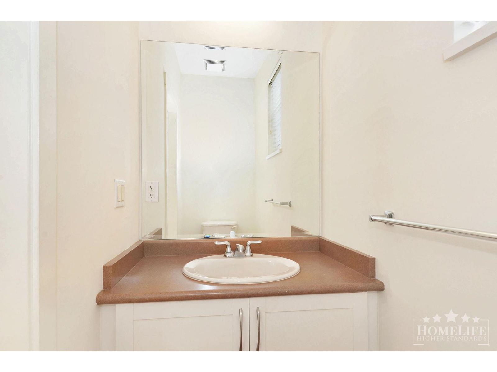 House 19849 69b Avenue, Langley, British Columbia  V2Y 3A8 - Photo 14 - R3099043