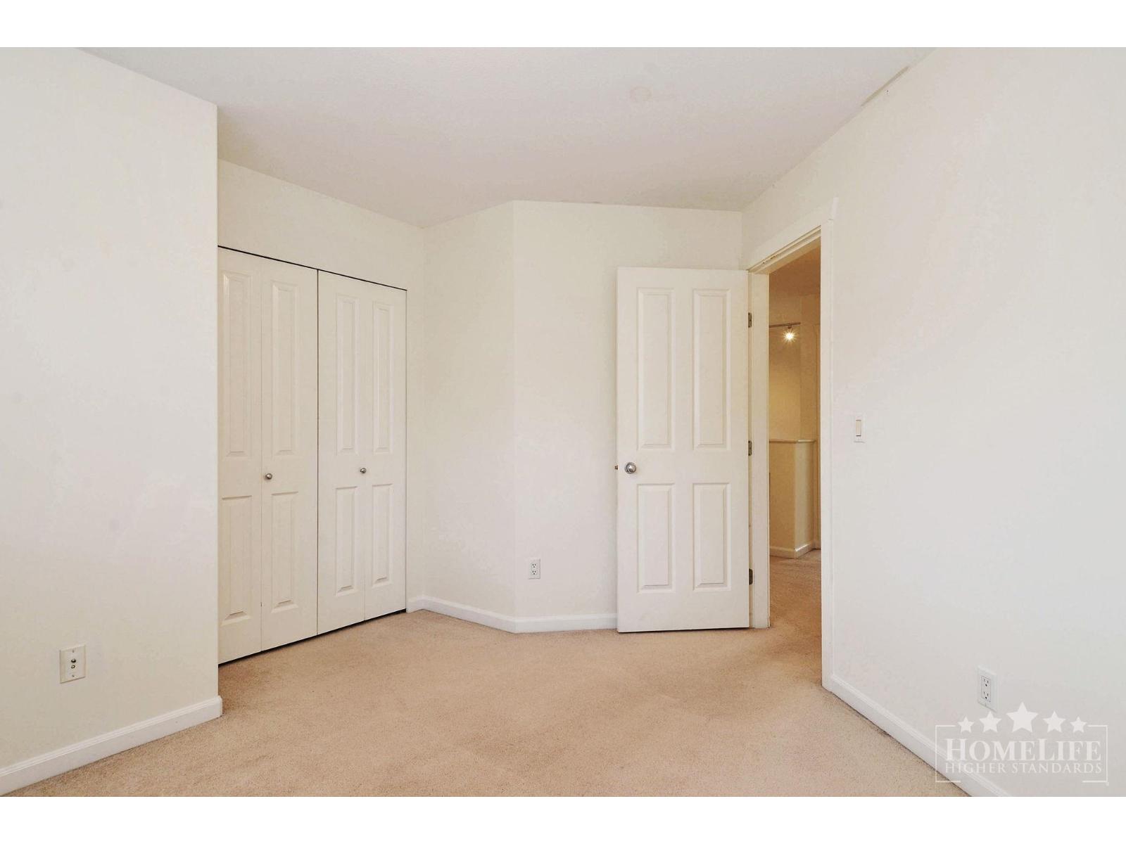 House 19849 69b Avenue, Langley, British Columbia  V2Y 3A8 - Photo 22 - R3099043