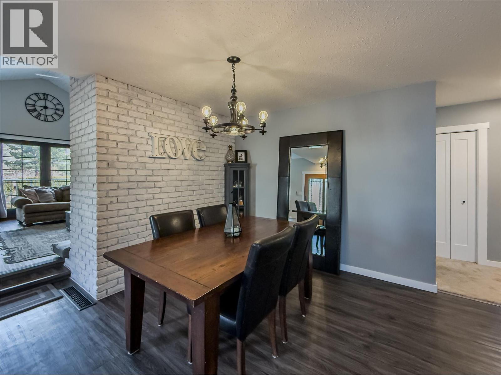 2485 Valleyview Drive, Kamloops, British Columbia  V2C 4E2 - Photo 13 - 10379100