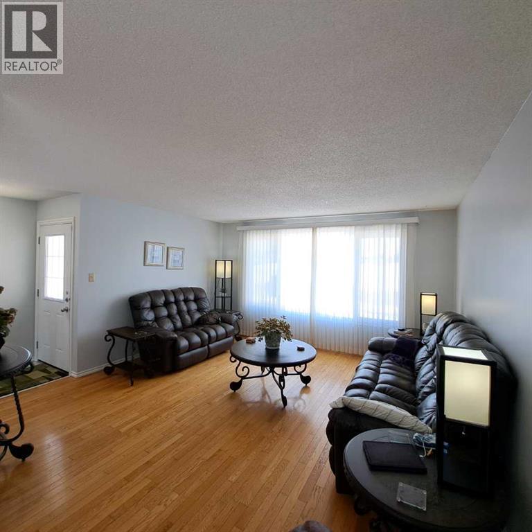 3117 51st Avenue, Lloydminster, Alberta  T9V 1H9 - Photo 3 - A2292582