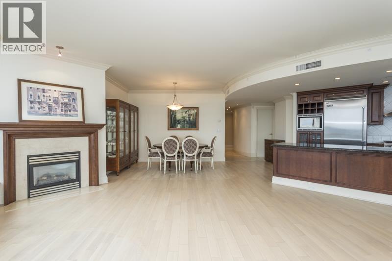 2005 1328 Marinaside Crescent, Vancouver, British Columbia  V6Z 3B3 - Photo 6 - R3099019