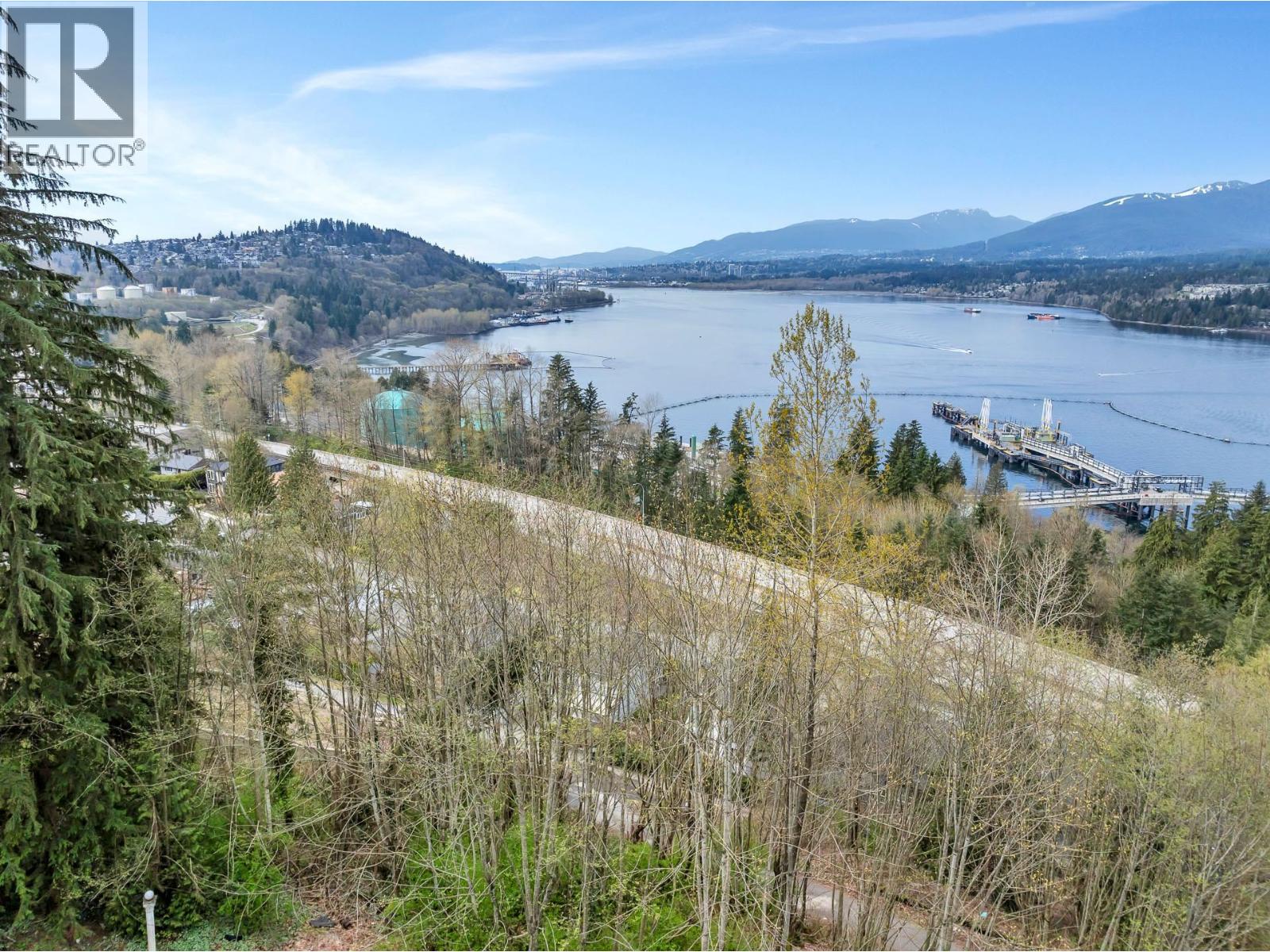 7356 Braeside Drive, Burnaby, British Columbia  V5A 1G1 - Photo 16 - R3099001