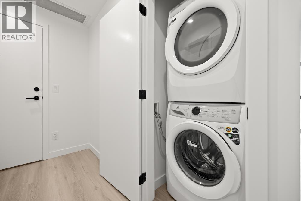 613 623 Kemsley Avenue, Coquitlam, British Columbia  V3J 0L8 - Photo 19 - R3099020