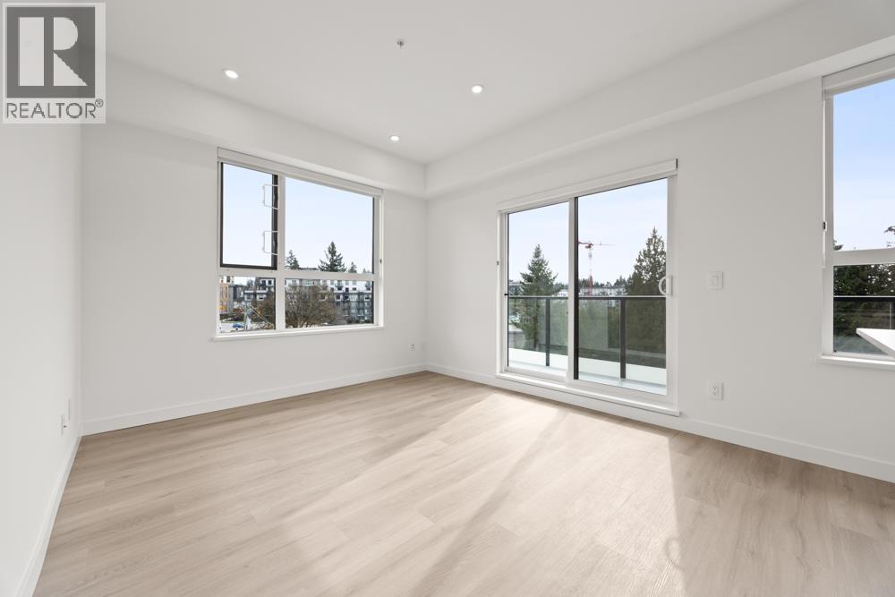 613 623 Kemsley Avenue, Coquitlam, British Columbia  V3J 0L8 - Photo 4 - R3099020