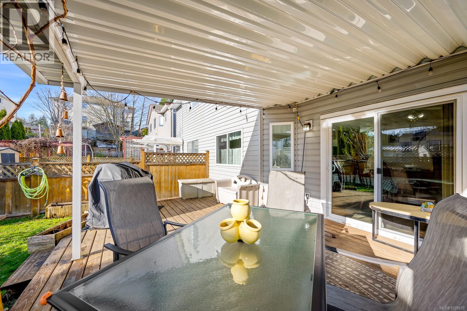 A 2284 1st St, Courtenay, British Columbia  V9N 8X8 - Photo 33 - 1028619