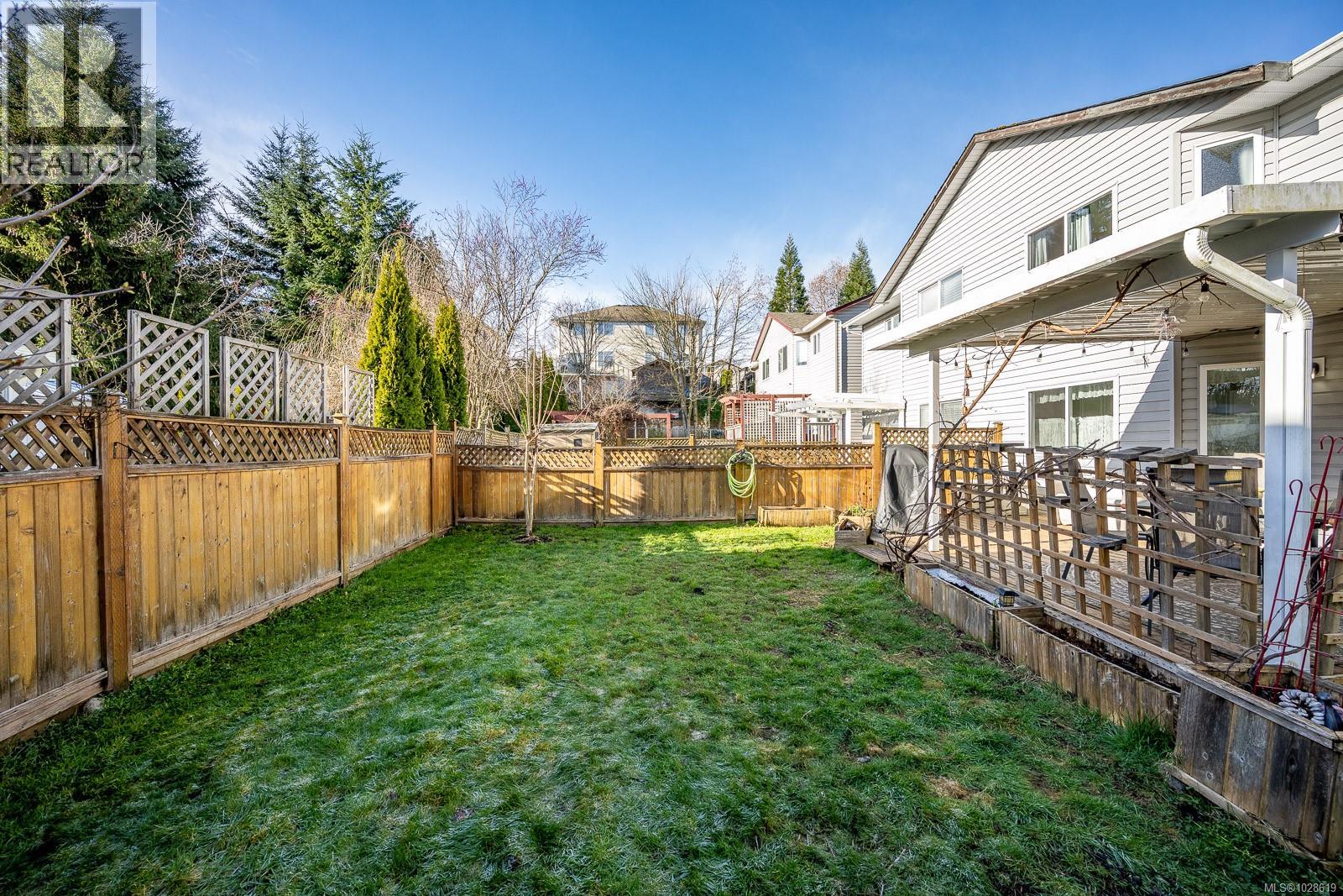 A 2284 1st St, Courtenay, British Columbia  V9N 8X8 - Photo 30 - 1028619