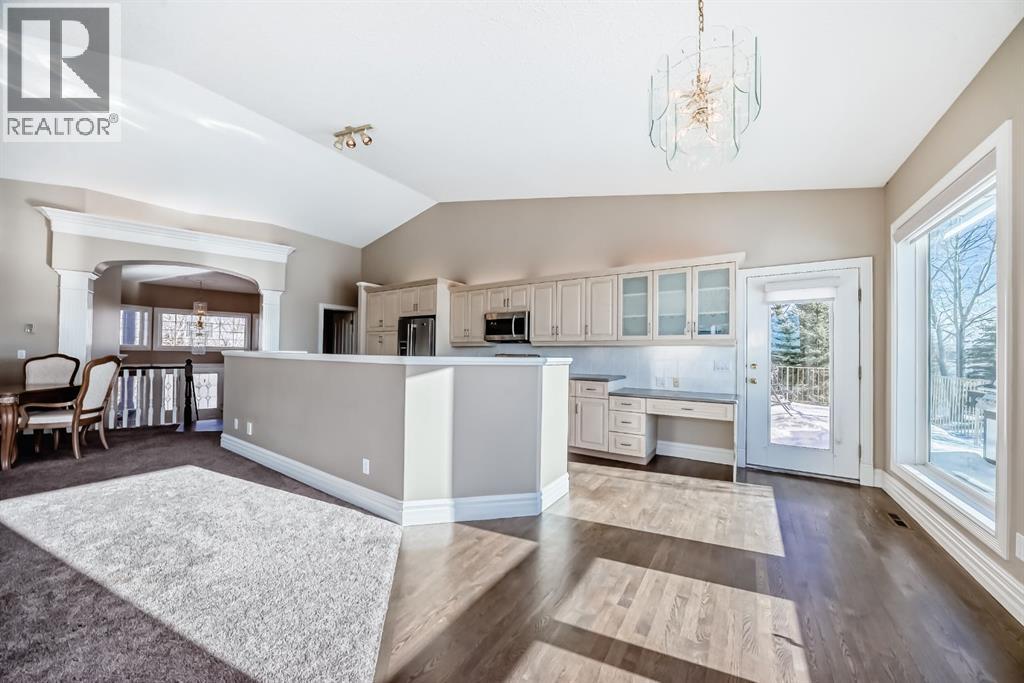 39 Stage Coach Trail, Rural Rocky View County, Alberta  T4A 0P4 - Photo 7 - A2286699