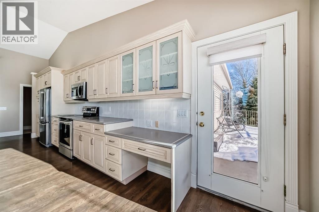 39 Stage Coach Trail, Rural Rocky View County, Alberta  T4A 0P4 - Photo 8 - A2286699