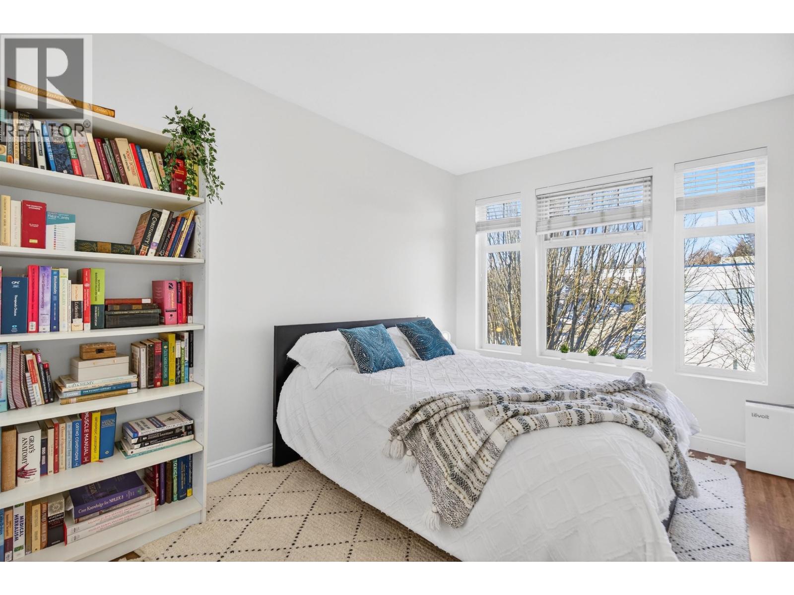 304 588 Twelfth Street, New Westminster, British Columbia  V3M 4H9 - Photo 15 - R3098806