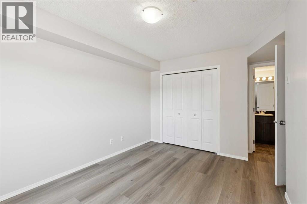 8304, 403 Mackenzie Way Sw, Airdrie, Alberta  T4B 3V7 - Photo 12 - A2291126