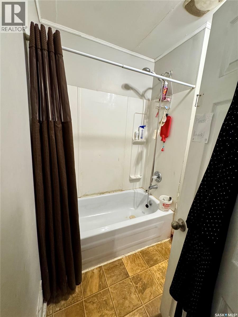 1204 Cameron Street, Regina, Saskatchewan  S4T 2T1 - Photo 10 - SK030238