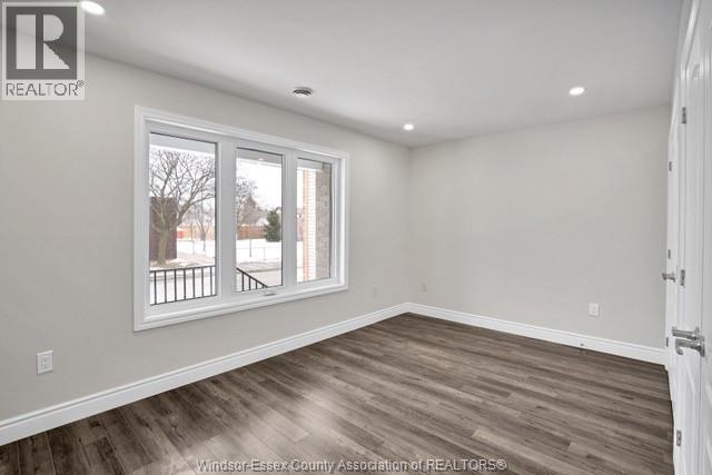 423 Logan Unit# 1, 2, Windsor, Ontario  N8X 2V3 - Photo 7 - 26005129