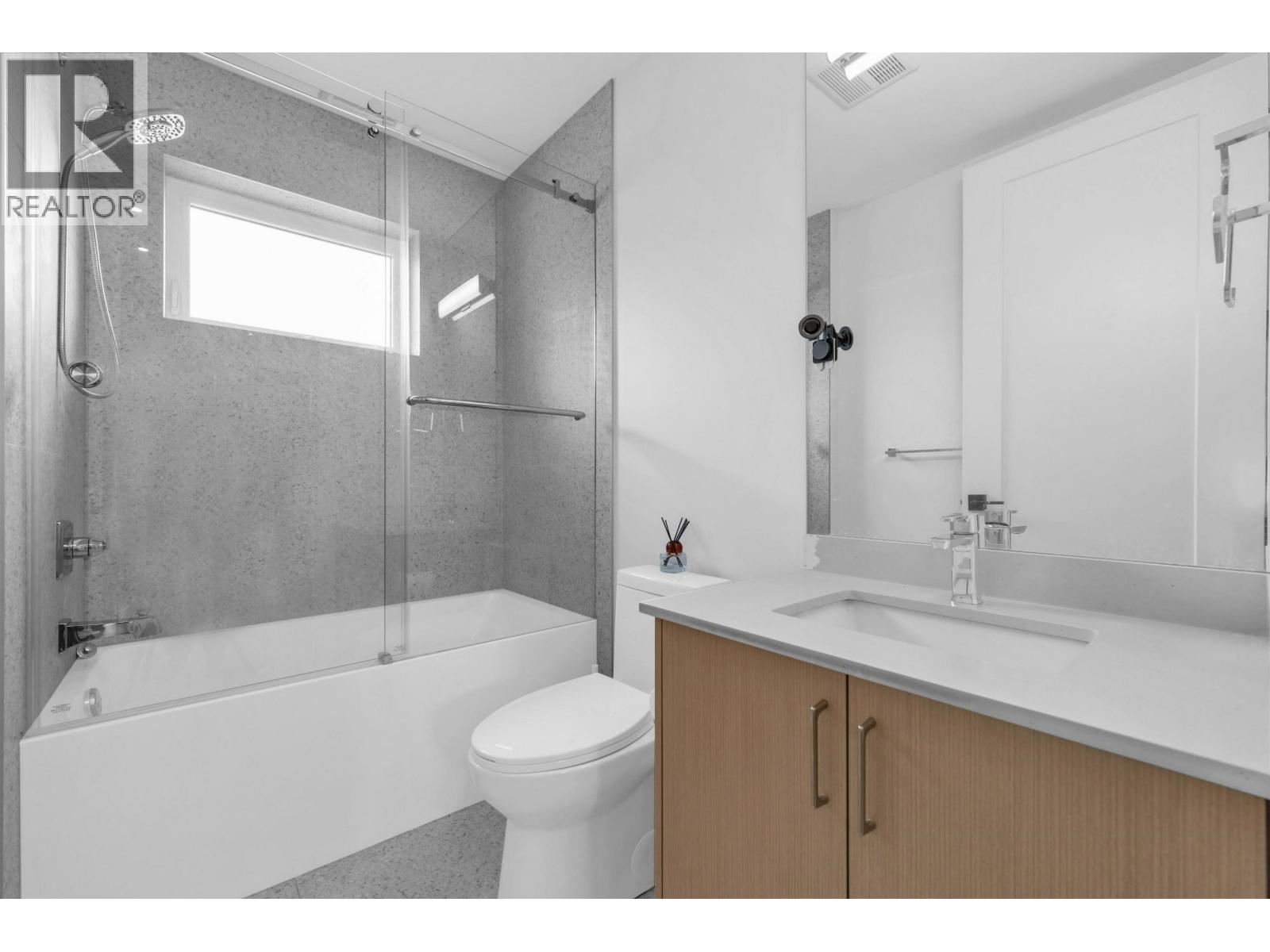 1 560 W 63rd Avenue, Vancouver, British Columbia  V6P 2G8 - Photo 15 - R3097831